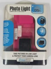 Dreamgear Nintendo DSi Photo Light Camera Light Lens Cover Pink Case