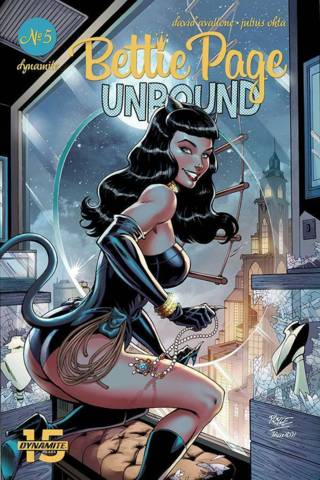 Bettie Page Unbound #5 Cvr A Royle (STL126456)