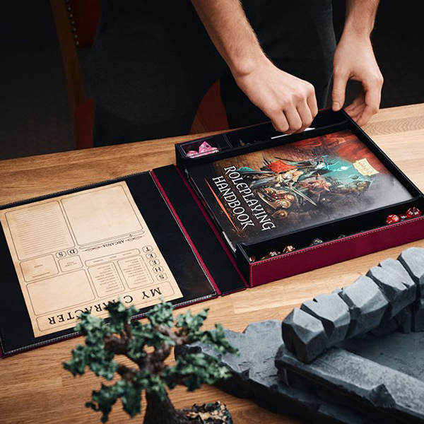 Dragonshield: Player Companion- Iron Grey