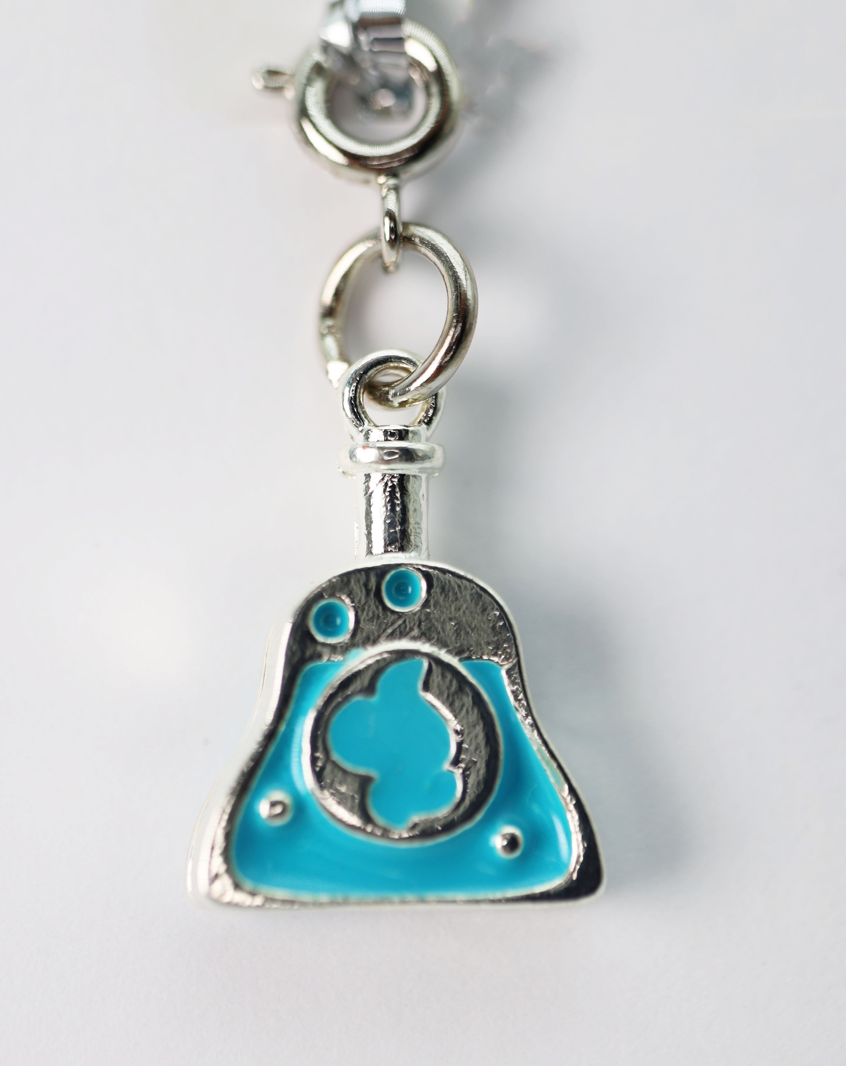 Travelers Trinkets: Mana Potion Charm