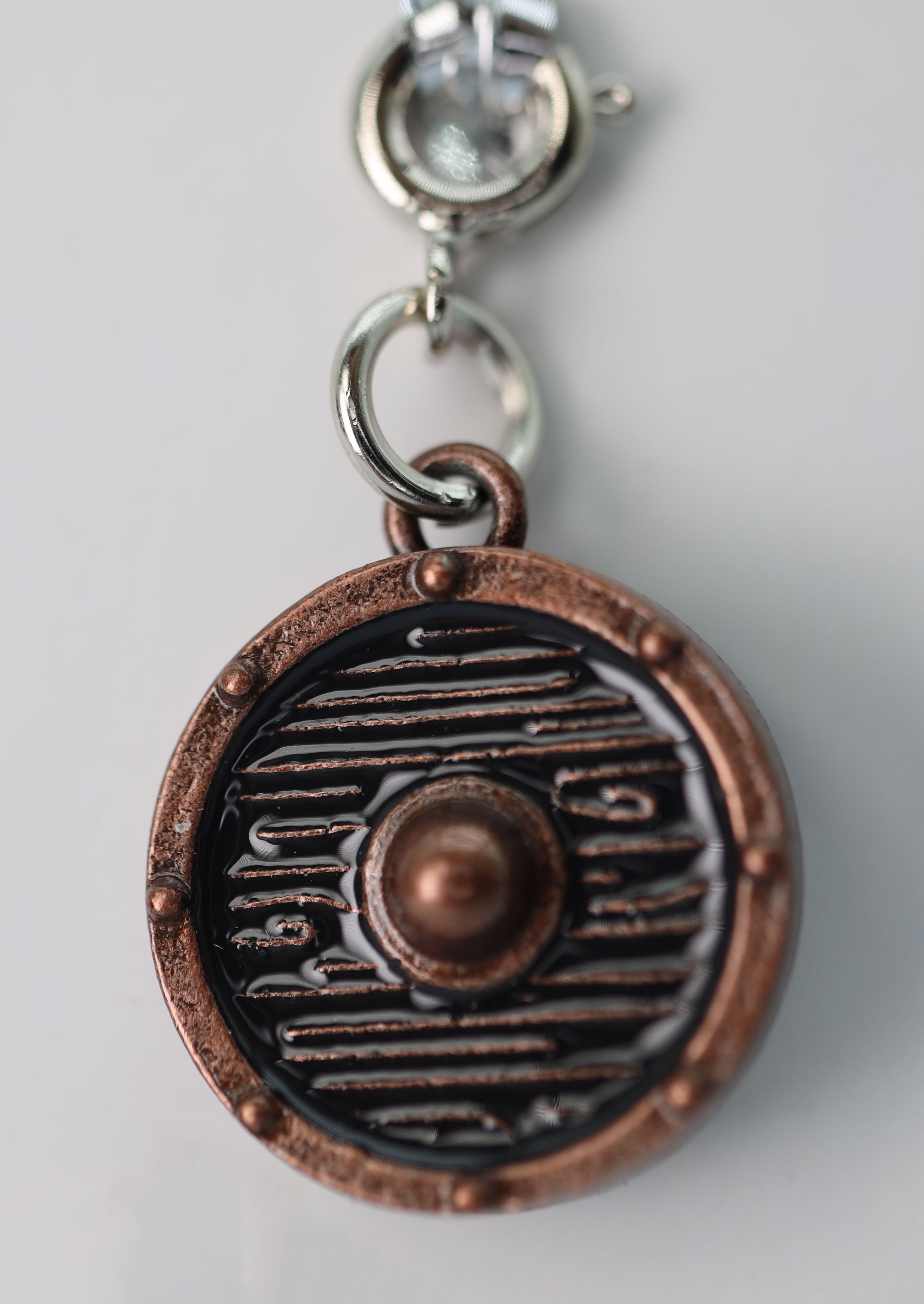 Travelers Trinkets: Buckler Shield Charm