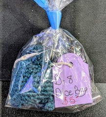 Bandty Crochet: D-8 Dice Bag - Blue