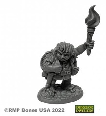 07018 Gus Greenweevil, Halfling Henchman