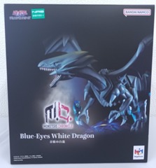 Yu-Gi-Oh! Yugioh Blue-Eyes White Dragon Statue Monsters Chronicle