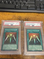 Swords of Revealing Light - LDD-S101 1st Edition PSA 8 Spanish