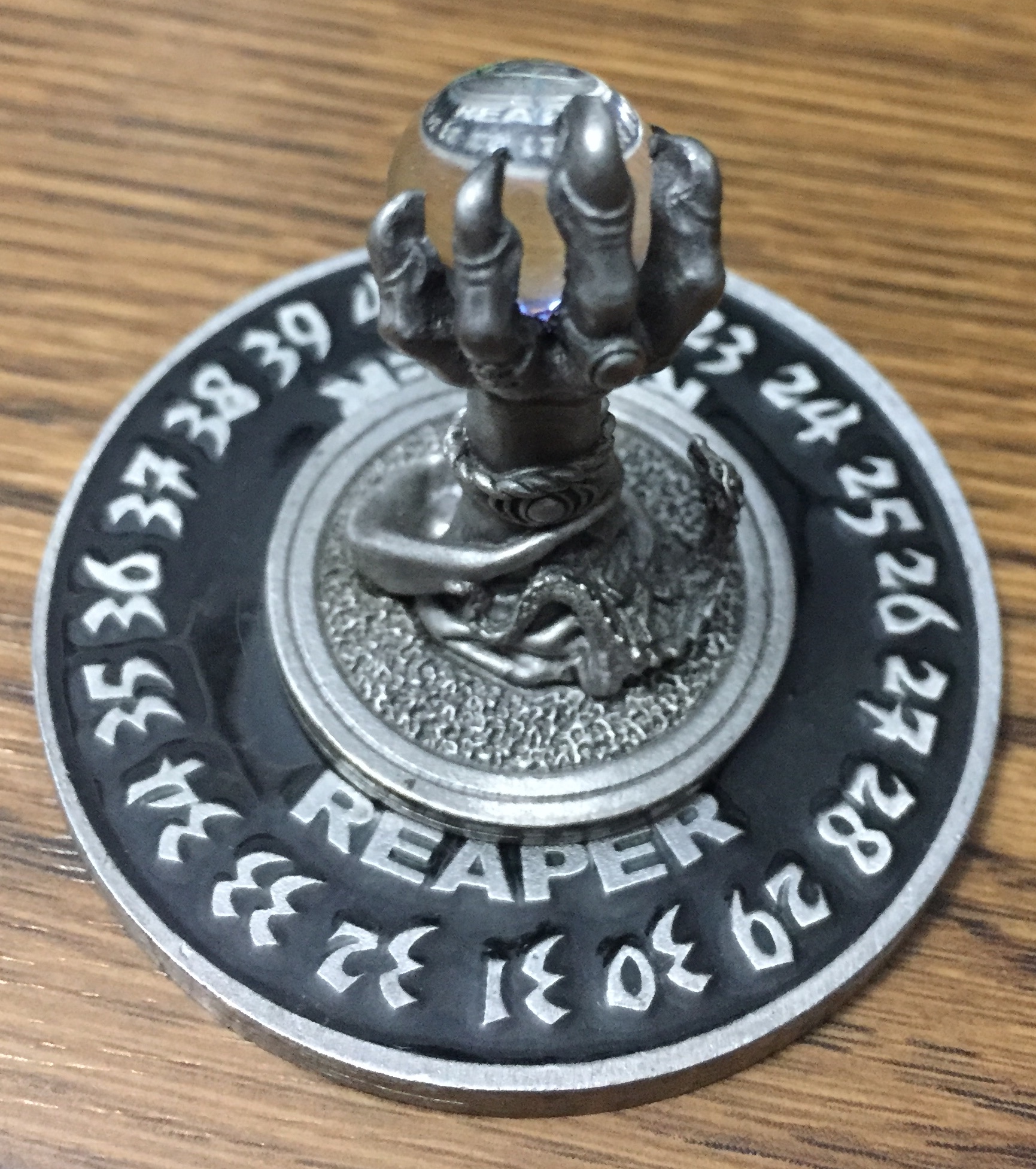 1995 Demon Claw (Black Base) with Crystal Ball - Reaper Miniatures Scrye  Life Counter Pewter D&D - Magic Products » Scrye Reaper Life Counters &  Miniatures - UltimateMTG