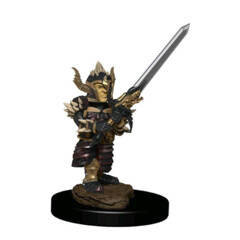 D&D Prepainted Premium Miniatures: Male Halfling Fighter- W6