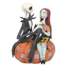 The Pumpkin King and Sally - Disney Showcase