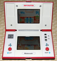 Game & Watch: SafeBuster (Multi Screen Series)