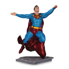 DC Collectibles Superman: The Man of Steel: Superman by Gary Frank Statue