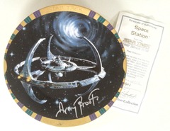 RJP065: AUTOGRAPHED: Star Trek: Deep Space Nine Plate Collection: Space Station: The Hamilton Collection: 1445C