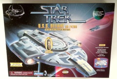 RJ0001: Star Trek: U.S.S. Defiant: NX-74205: Valiant-Class Prototype Destroyer: Playmates: 16140: 1997: NIB