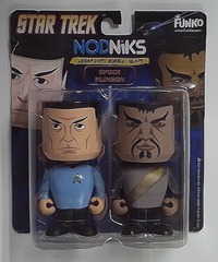 RJ1325: Star Trek: NODNiks: Spock & Klingon: Funko: 2009