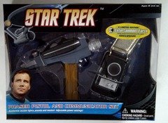 RJ0240: Star Trek: Phaser Pistol and Communicator Set: Entertainment Earth: 2008: NIB