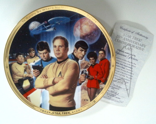 RJP145: Star Trek: Star Trek: 25th Anniversary Commemorative Plate: The Hamilton Collection: 0646J