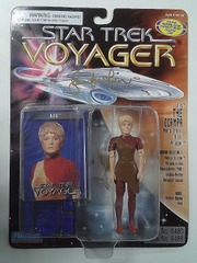 RJ6227: AUTOGRAPH: Star Trek: Voyager: Kes The Ocampa: Playmates: 6488: 1995