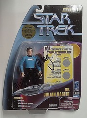 RJ6134: AUTOGRAPH: Star Trek: Dr. Julian Bashir: Playmates: 65110: 1997