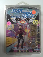 RJ6356: ERROR: Star Trek: The Next Generation: Riker Figure on Picard Card: Playmates: 6011: 1992