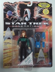 RJ1306: AUTOGRAPH: Star Trek: Generations: Beverly Crusher: Playmates: 6924: 1994