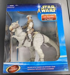 V0074: Star Wars: The Empire Strikes Back: Luke Skywalker and Tauntaun