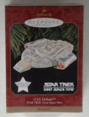 RH046: Star Trek: U.S.S. Defiant: Hallmark Keepsake: 1997