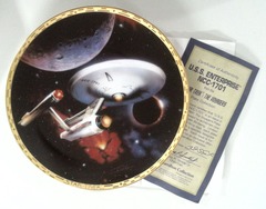 RJP105: Star Trek: The Voyagers Plate Collection: U.S.S Enterprise NCC-1701: The Hamilton Collection: 3956F