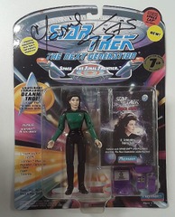 RJ6198: AUTOGRAPH: Star Trek: Generations: Lieutenant Commander Deanna Troi: Playmates: 6035: 1994