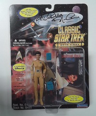 RJ6293: AUTOGRAPH: Classic Star Trek: Lieutenant Uhura: Playmates: 6455: 1995