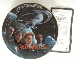 RJP057: AUTOGRAPHED: Star Trek: Voyager Plate Collection: The Voyage Begins: The Hamilton Collection: 0312D