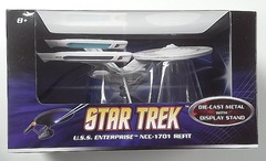 RJ1156: Star Trek: Hot Wheels: U.S.S. Enterprise NCC-1701 Refit: Mattel: P8511: 2009