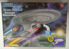 RM0284: Star Trek: The Next Generation: Starship Enterprise: Playmates: 6102: 1992