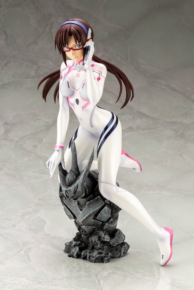 Mari Makinami Illustrious White Plugsuit
