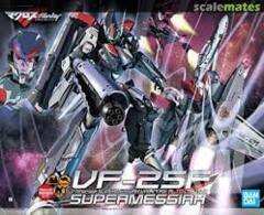 Super Messiah Valkyrie Alto Type (Plastic model) - Macross Frontier